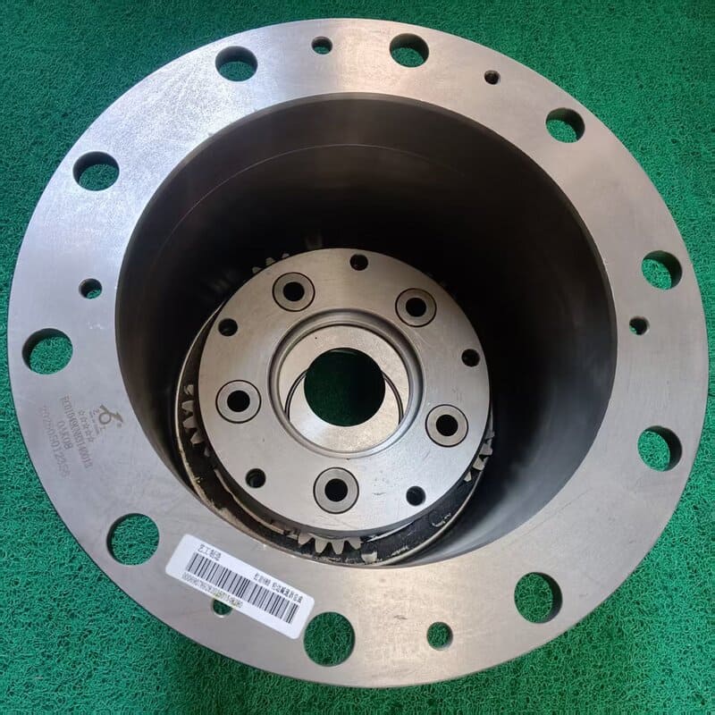 YIGONG EC01049UNH3140013 Wheel Reducer Assembly for Hongyan H8B Axle — изображение 3